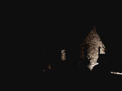 Prieuré Saint-Étienne de nuit