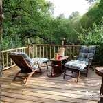 Terrasse au bord de l'étang - Cabanes de Brocéliande