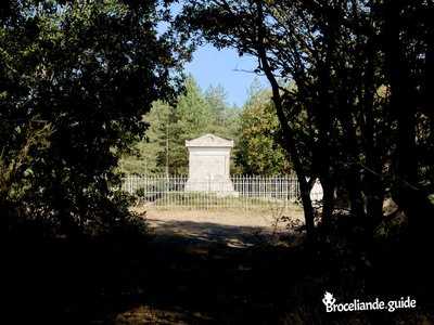 Tombeau du Docteur Guérin