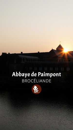 Abbaye de Paimpont depuis l'étang