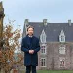 Stéphane Bern au Château de Comper pour Secrets d'Histoire