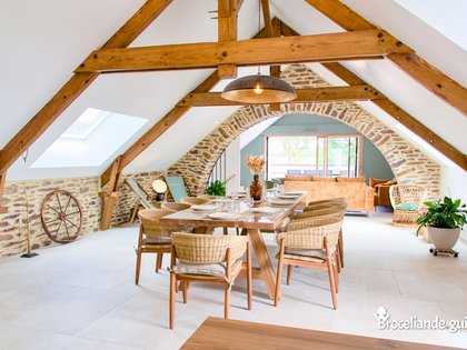 Salle à manger - Maison ès Thèse
